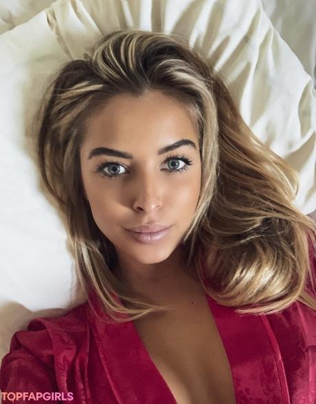 Chiara nude leaked OnlyFans photo #21