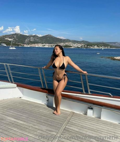 Riejon nude leaked OnlyFans photo #8
