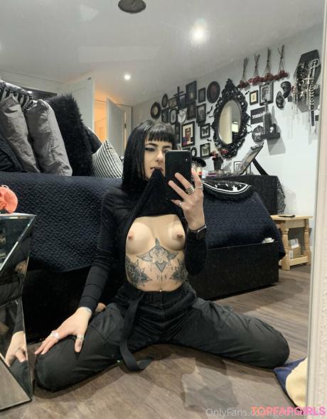 Gothhbabyy nude leaked OnlyFans photo #53