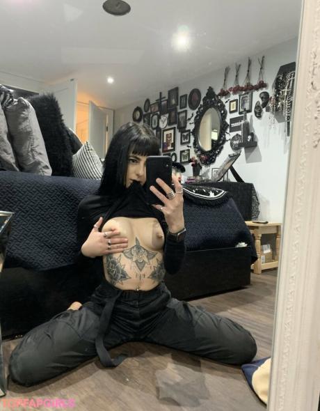 Gothhbabyy nude leaked OnlyFans photo #55