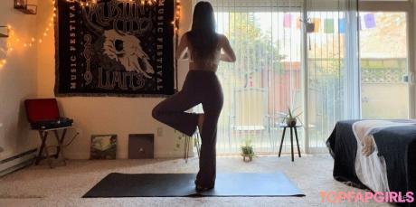 Alignedbyjuniper nude leaked OnlyFans photo #37