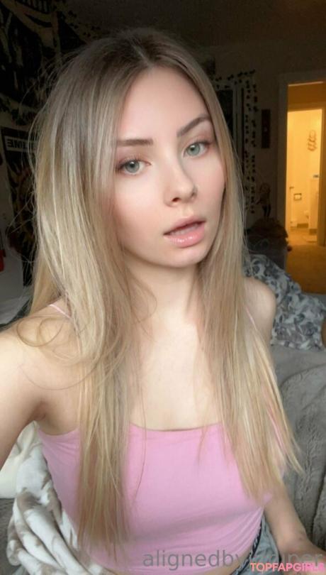Alignedbyjuniper nude leaked OnlyFans photo #49