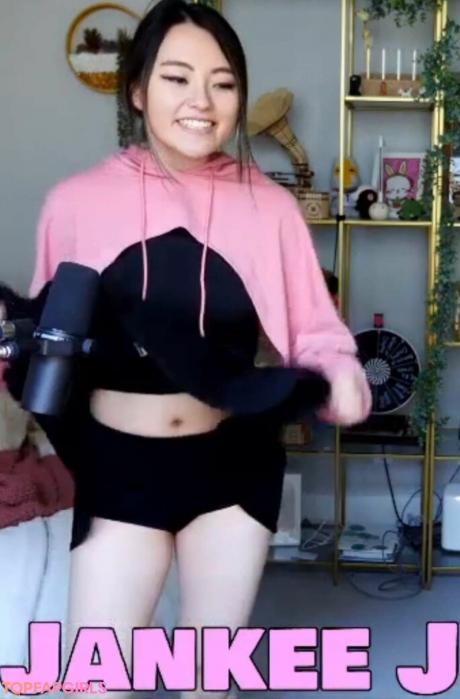 PotasticPanda nude leaked OnlyFans photo #184
