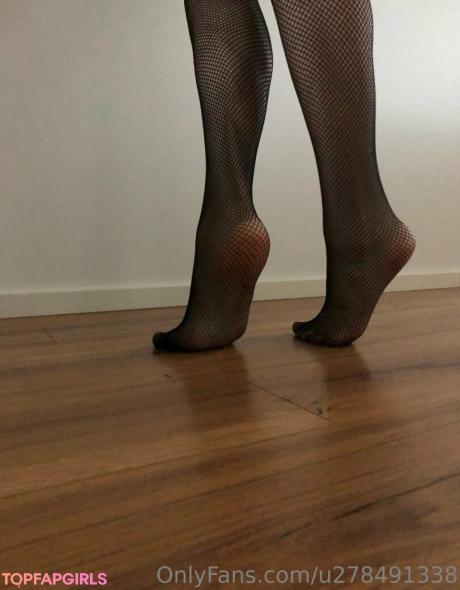 Officialfeetforfun nude leaked OnlyFans photo #2