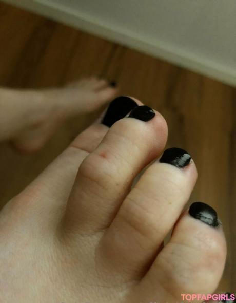 Officialfeetforfun nude leaked OnlyFans photo #20