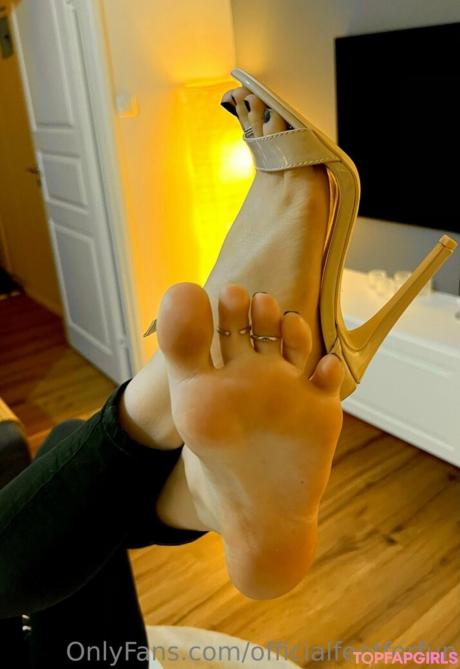Officialfeetforfun nude leaked OnlyFans photo #44
