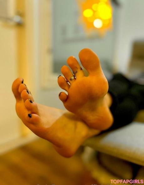 Officialfeetforfun nude leaked OnlyFans photo #52