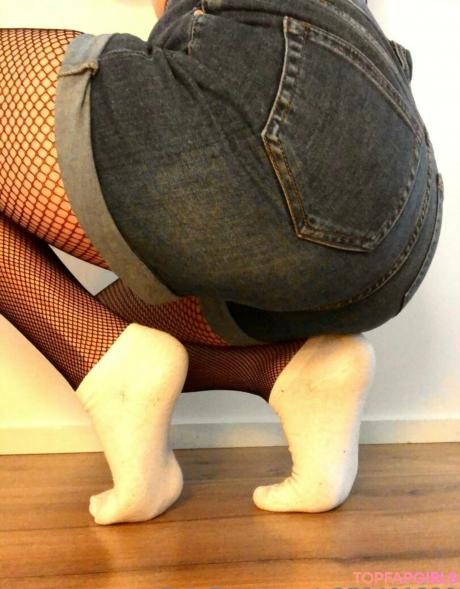 Officialfeetforfun nude leaked OnlyFans photo #8