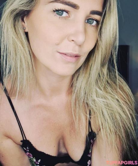 Ashley nude leaked OnlyFans photo #67