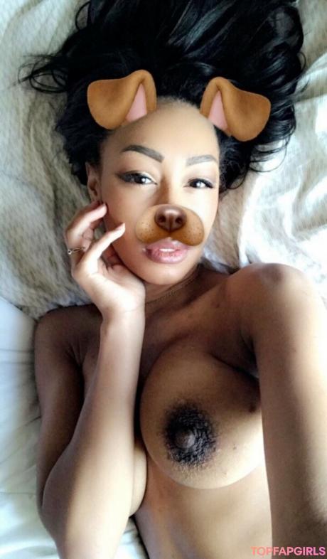 Nia nude leaked OnlyFans photo #1