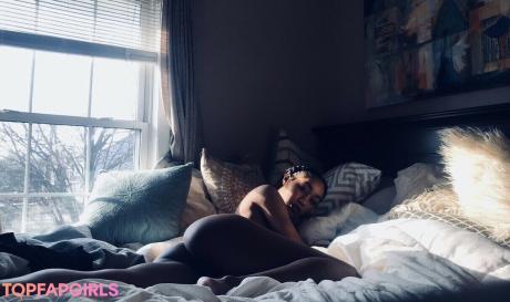 Nia nude leaked OnlyFans pic