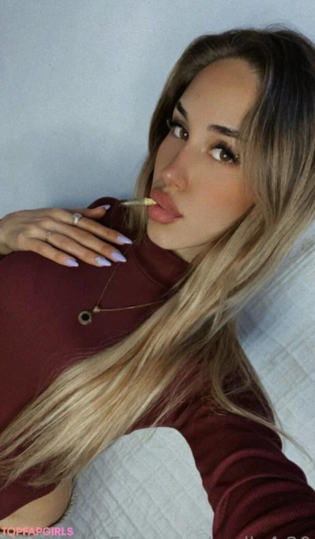Molly4.20 nude leaked OnlyFans photo #13