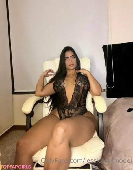 Curvyjessy nude leaked OnlyFans photo #86