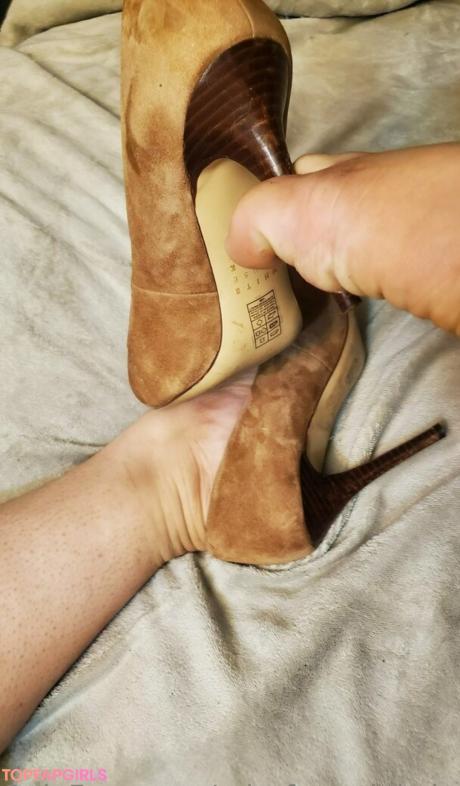 Missfeetstinkvip nude leaked OnlyFans photo #15