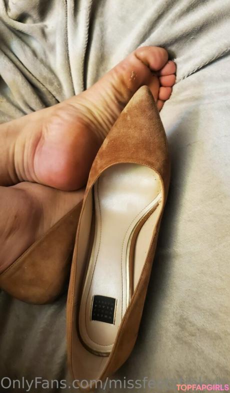 Missfeetstinkvip nude leaked OnlyFans photo #16