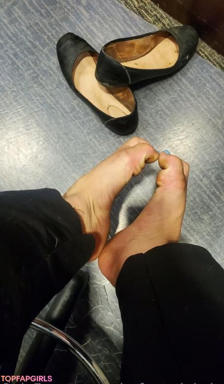 Missfeetstinkvip nude leaked OnlyFans photo #48