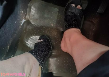 Missfeetstinkvip nude leaked OnlyFans photo #67
