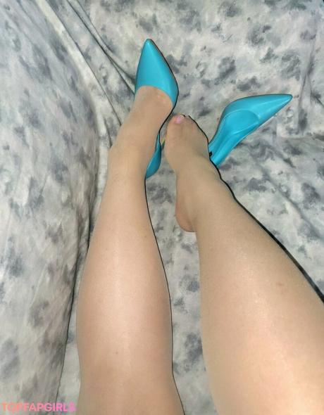 Missfeetstinkvip nude leaked OnlyFans photo #76