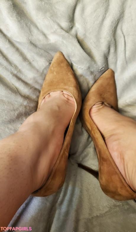 Missfeetstinkvip nude leaked OnlyFans photo #7