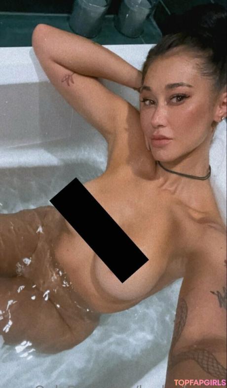 Karleaxoxo nude leaked OnlyFans photo #45