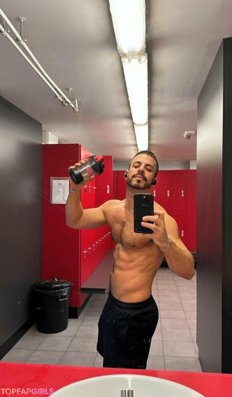 Carlitosxfree nude leaked OnlyFans photo #15