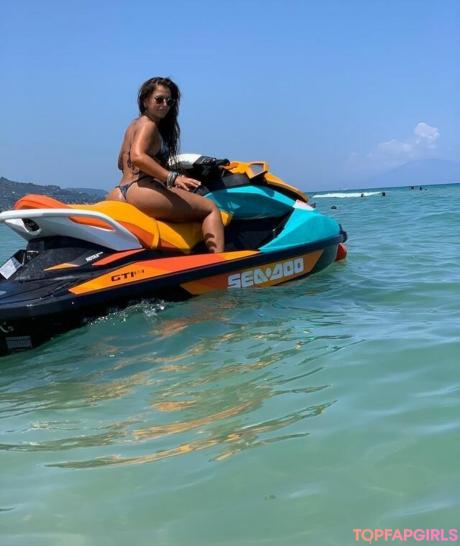 Roberta nude leaked OnlyFans photo #12