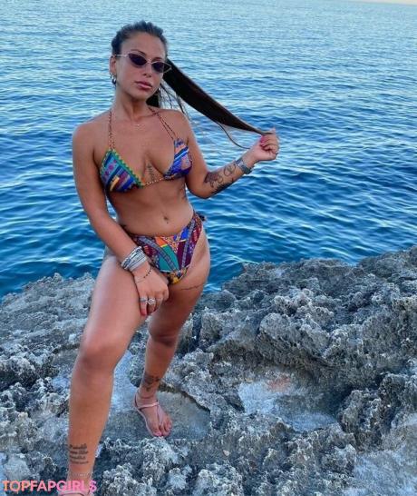 Roberta nude leaked OnlyFans photo #23