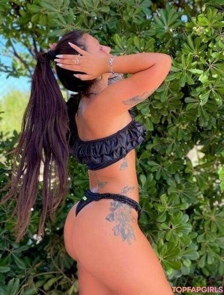 Roberta nude leaked OnlyFans photo #3