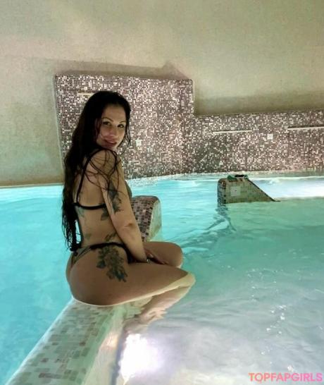 Roberta nude leaked OnlyFans photo #39