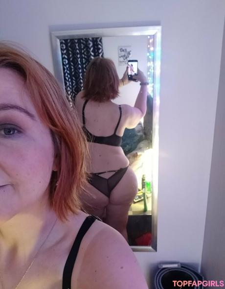 Annemarieontour nude leaked OnlyFans photo #14