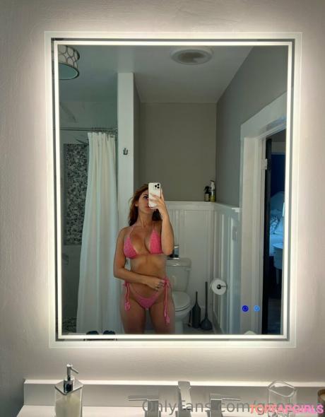 Geeeena nude leaked OnlyFans photo #35