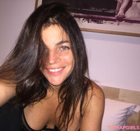 Julia nude leaked OnlyFans photo #6