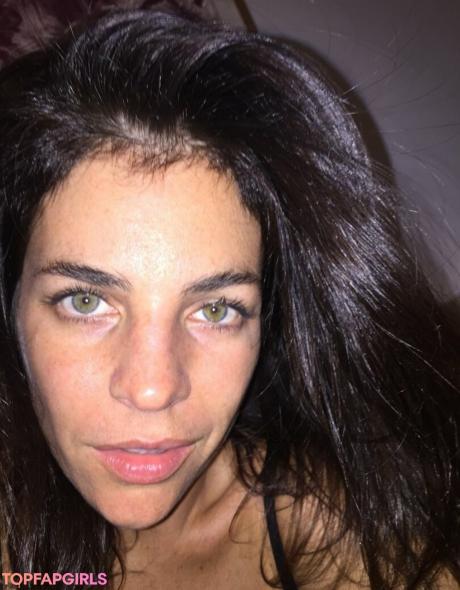 Julia nude leaked OnlyFans photo #9