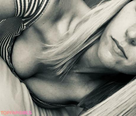 Charlottedreamxo nude leaked OnlyFans photo #39