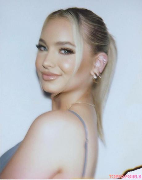 Chloe nude leaked OnlyFans photo #75