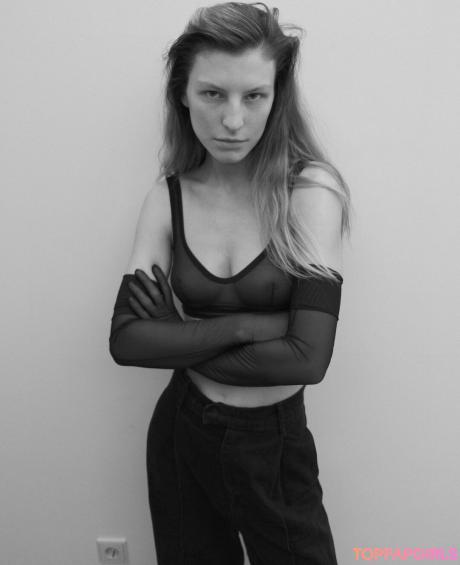 Lena nude leaked OnlyFans photo #7