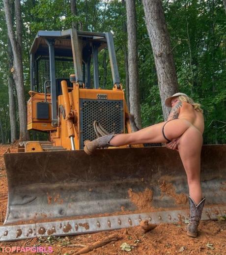 Countrybadasstay nude leaked OnlyFans photo #52