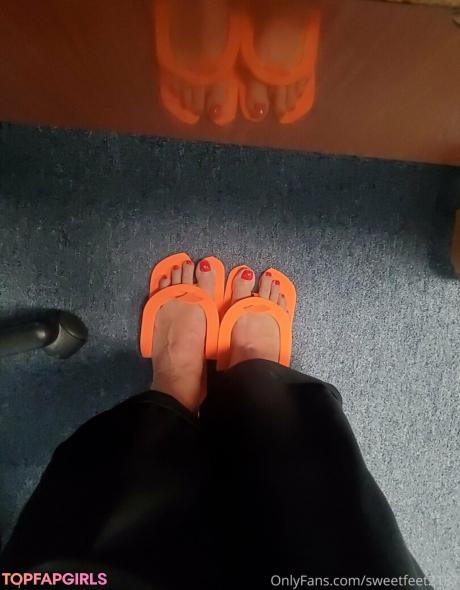 Sweetfeet2187 nude leaked OnlyFans photo #49