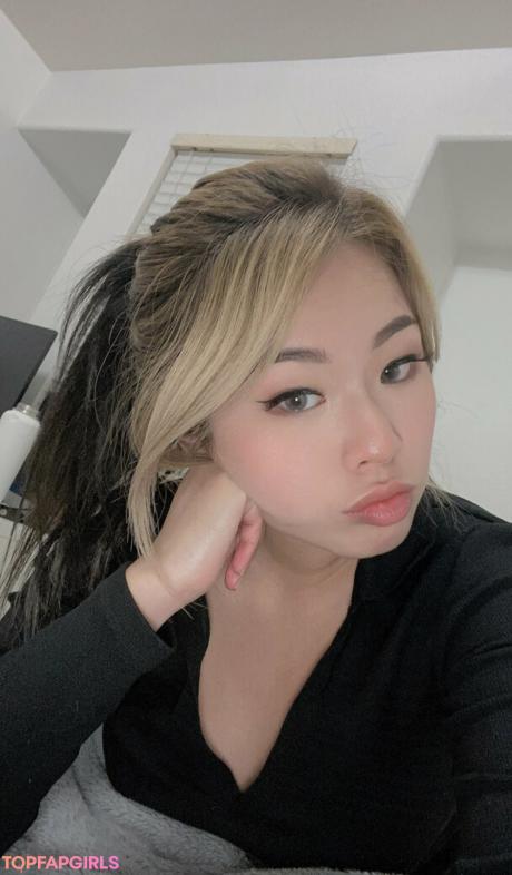 Babiebeezz2.0 nude leaked OnlyFans photo #13