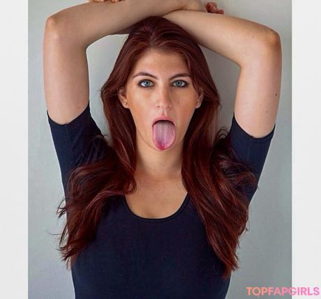 Ariana nude leaked OnlyFans photo #27