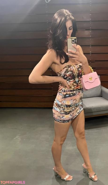 Ariana nude leaked OnlyFans photo #58