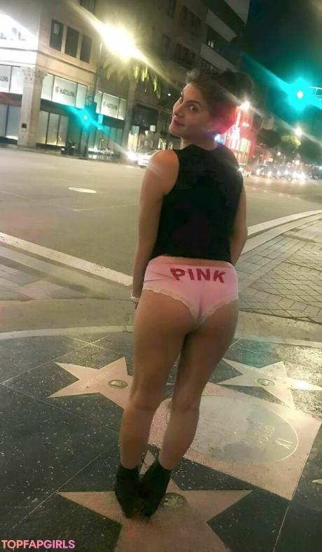 Ariana nude leaked OnlyFans photo #83