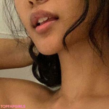 Ellielelliewellie nude leaked OnlyFans photo #3