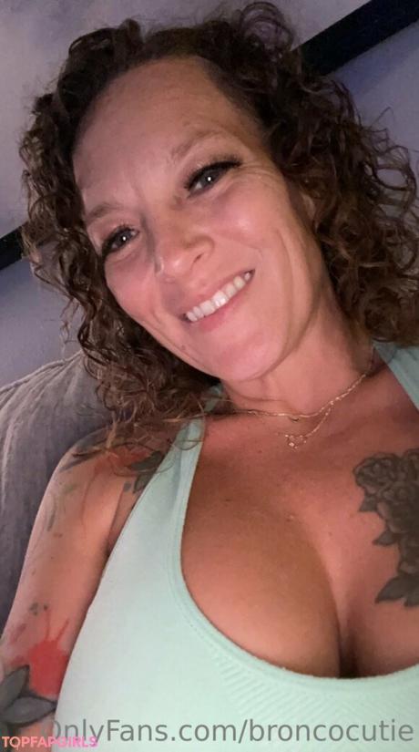 Broncocutie nude leaked OnlyFans photo #23