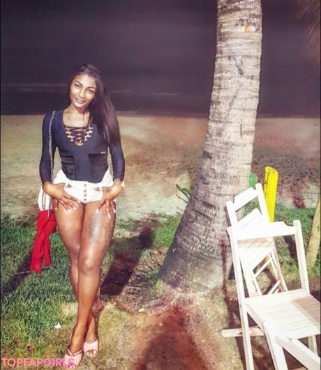 Talitinha nude leaked OnlyFans photo #17