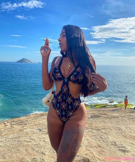 Talitinha nude leaked OnlyFans photo #23