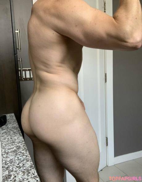 Justingains nude leaked OnlyFans photo #65