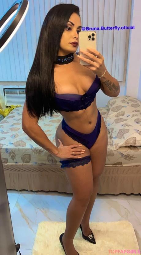 Bruna nude leaked OnlyFans photo #17