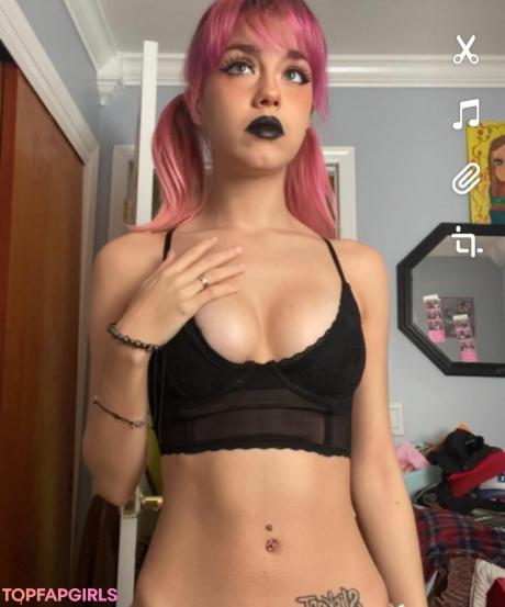 Petitegothgirl nude leaked OnlyFans photo #10