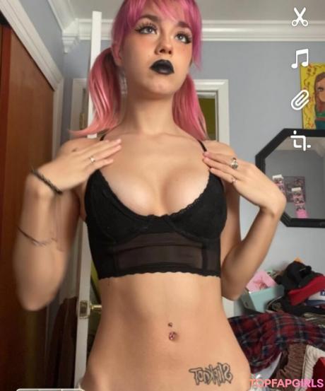 Petitegothgirl nude leaked OnlyFans photo #8